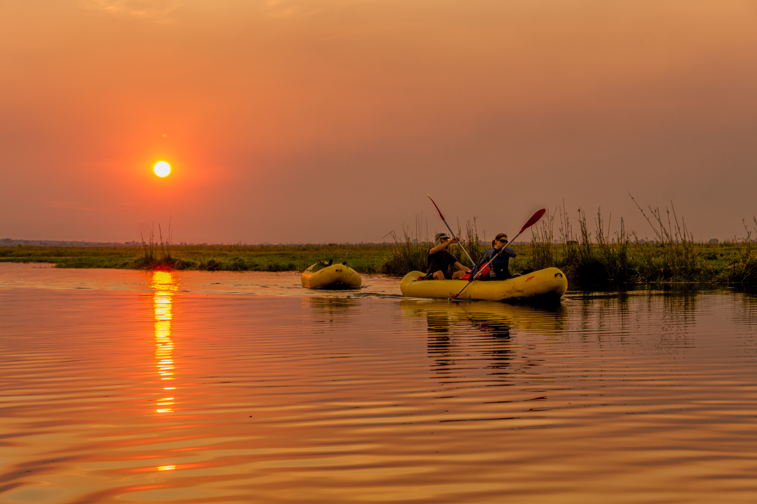 Sonnenuntergang auf dem Chobe River in Botswana